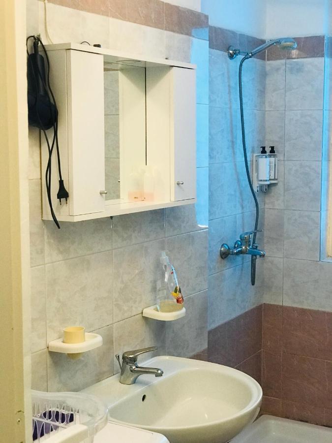 Proper House Iva Διαμέρισμα Τίρανα Εξωτερικό φωτογραφία